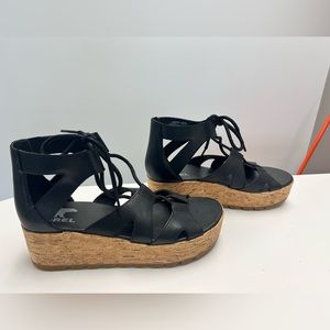 Women’s 8.5 Sorel Cameron Flatform Lace Wedge Sandal